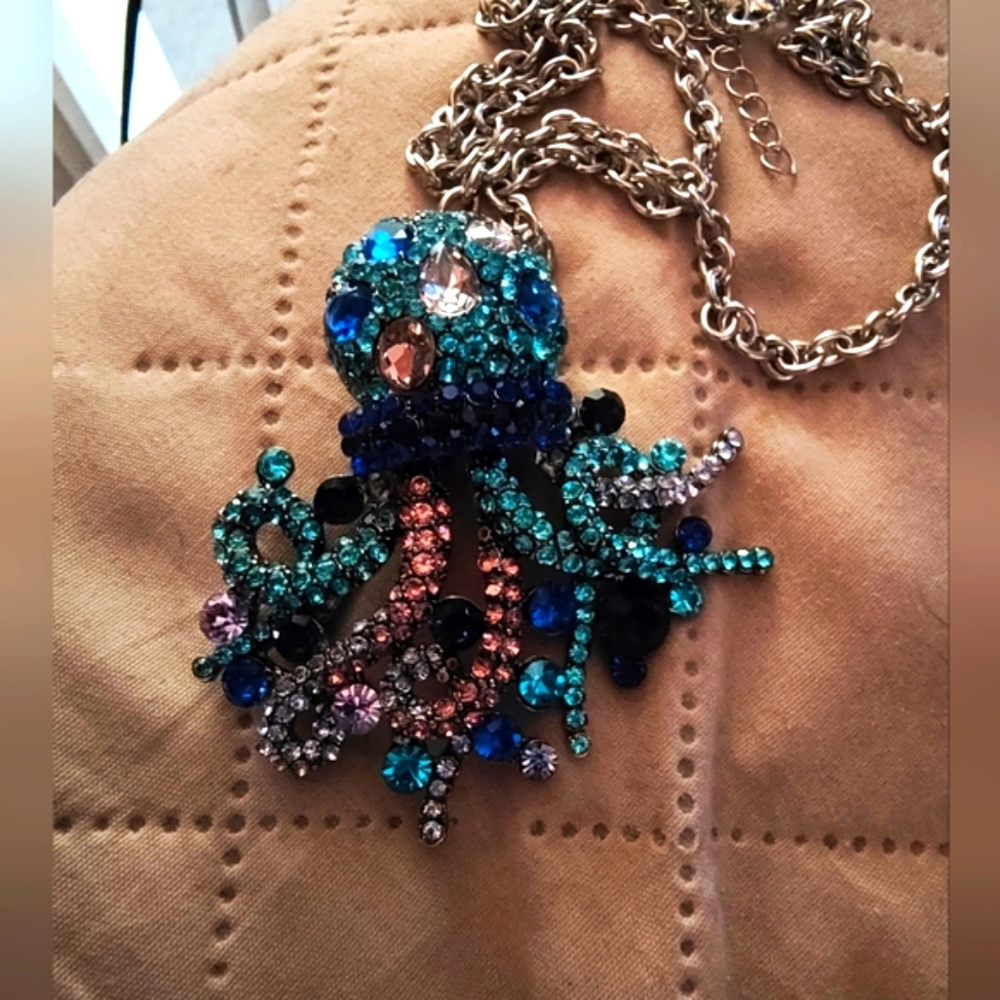 Elegant Multicolor Octopus Pendant Necklace